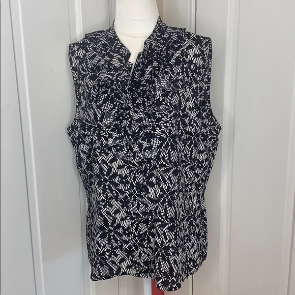 TAHARI•BLOUSE - Picture 1 of 10